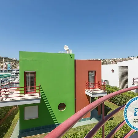 וילה Marina De 8 אלבופיירה