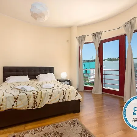 Marina De 8 Βίλα