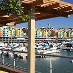 Marina De 8 Vila