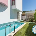 Marina De 8 Vila *